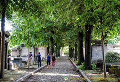 Père-Lachaise street